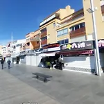 2 Personnes Proche Du Port * Agde