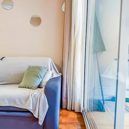 2 Personnes Proche Du Port Apartment *